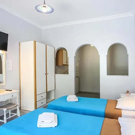Bed & Breakfast Dimitris Kamari (Santorini)