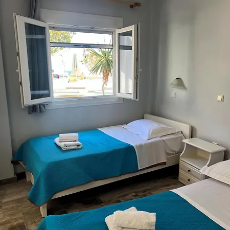 Dimitris 4* Kamari (Santorini)