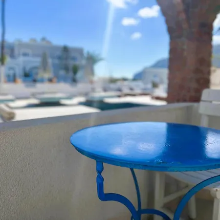 Dimitris Bed & Breakfast 4*