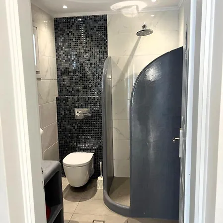 Dimitris Bed & Breakfast Kamari (Santorini)