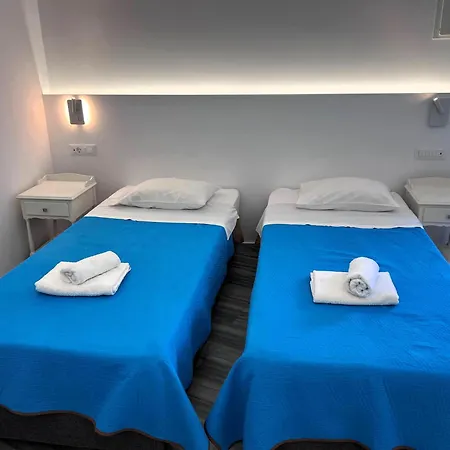 Dimitris Bed & Breakfast Kamari (Santorini)