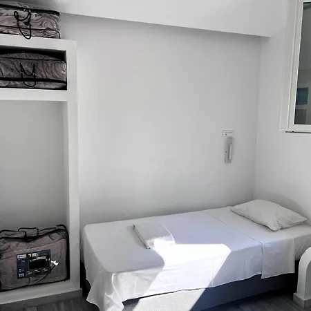 Bed & Breakfast Dimitris 4*
