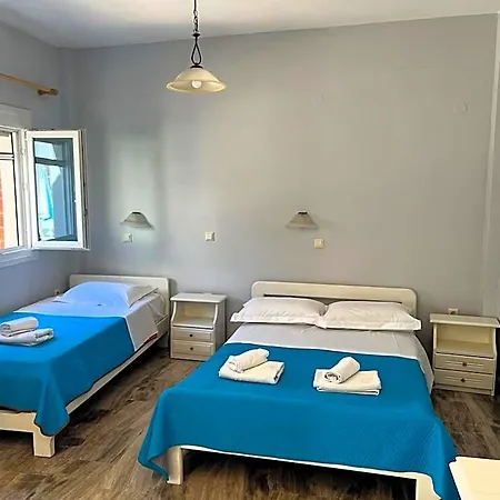 Dimitris 4* Kamari (Santorini)