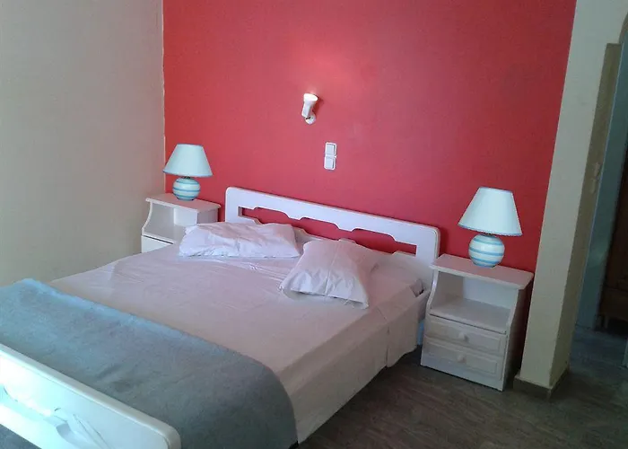 Bed & Breakfast Dimitris Kamari (Santorini)