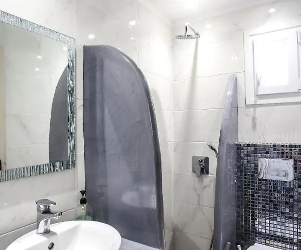 季米特里斯别墅酒店 Kamári