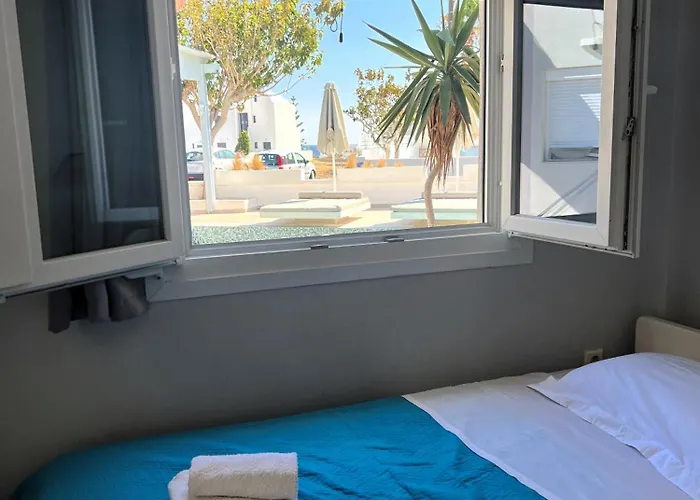 Dimitris Bed & Breakfast 4*