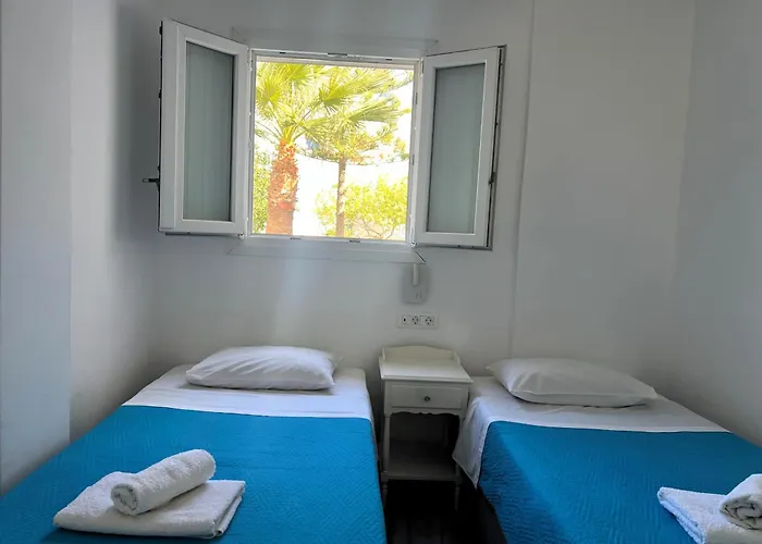 Bed & Breakfast Dimitris Kamari (Santorini)