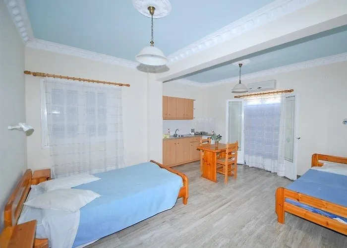 Bed & Breakfast Dimitris Kamari (Santorini)