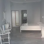 Dimitris Bed & Breakfast