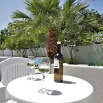 Dimitris Bed & Breakfast Kamári