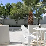 Dimitris Kamari (Santorini)