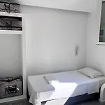 Bed & Breakfast Dimitris 4*