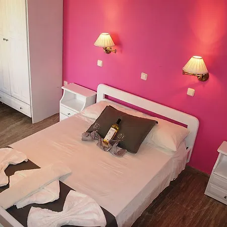 Hotel apartamentowy Dimitris