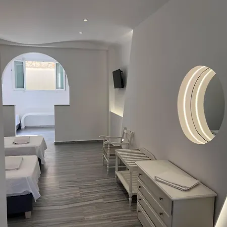 Dimitris Oda ve Kahvaltı 4*